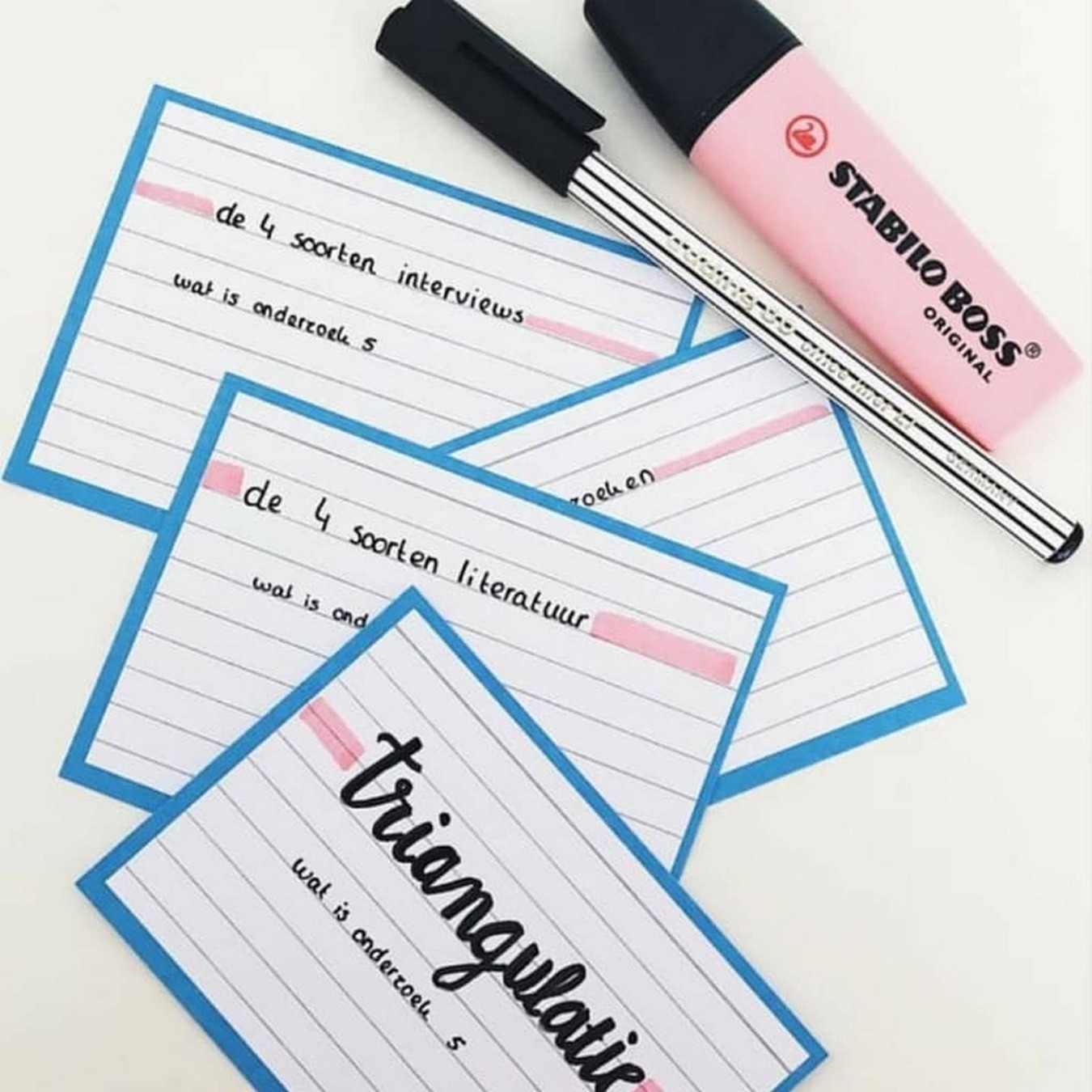 Blaue Leitner Flashcards - Triangulatie