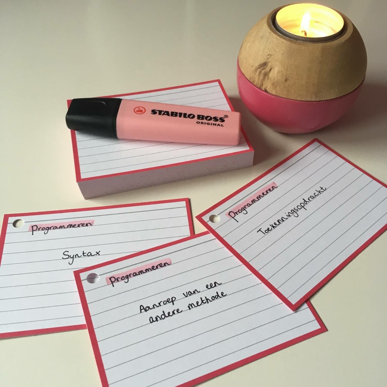 Farbkodierung mit Flashcards und Stabilo