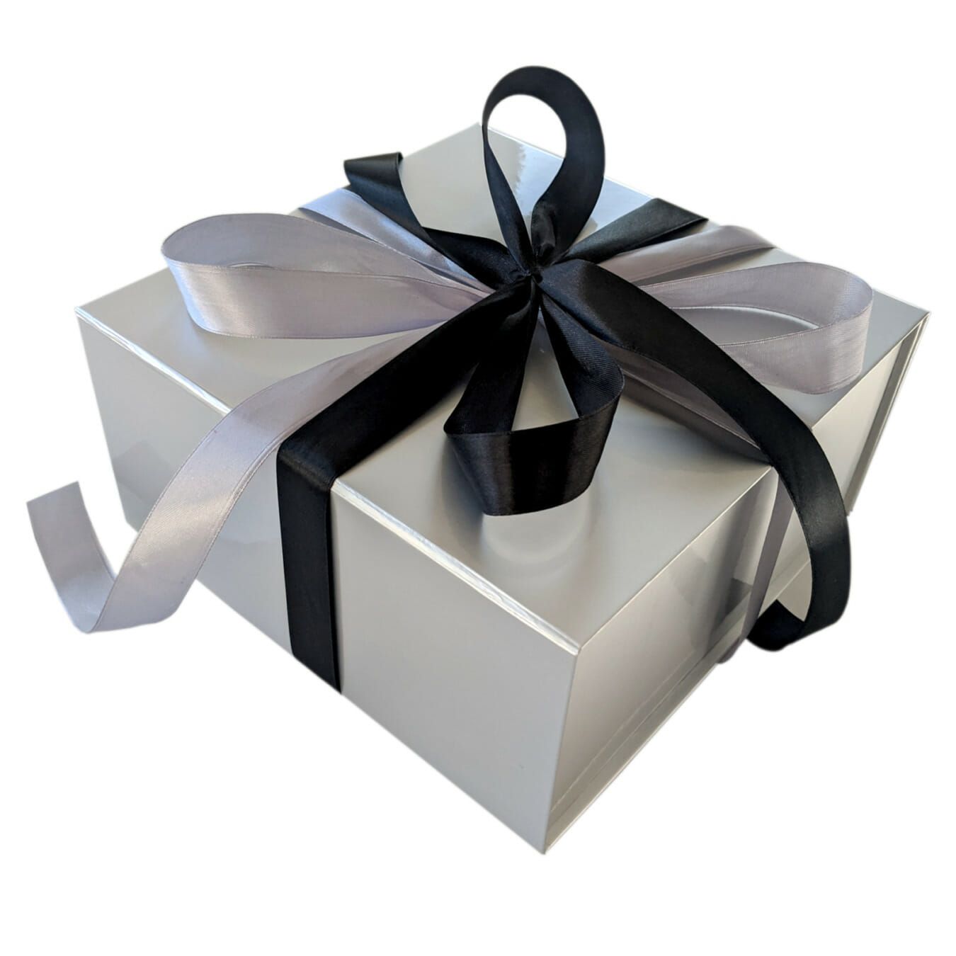 Silberne Geschenkschachtel mit Magnetverschluss