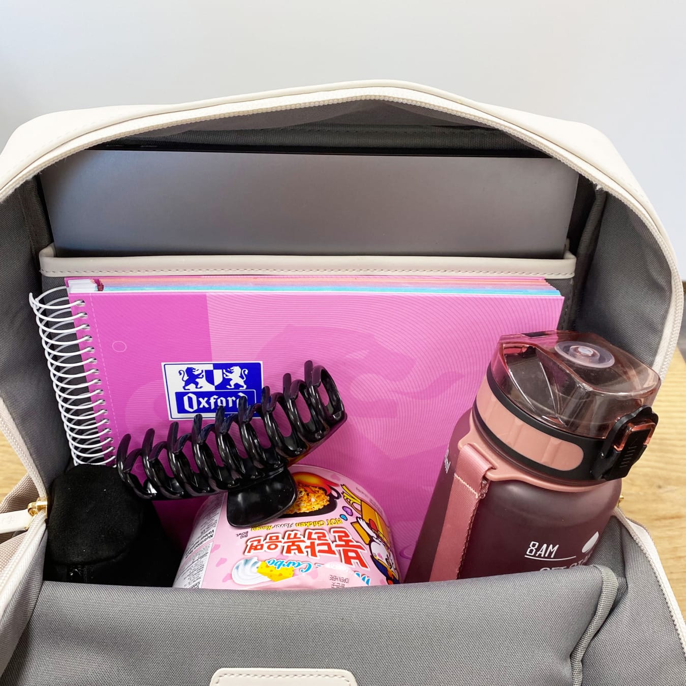 Was gehört in den Uni Rucksack